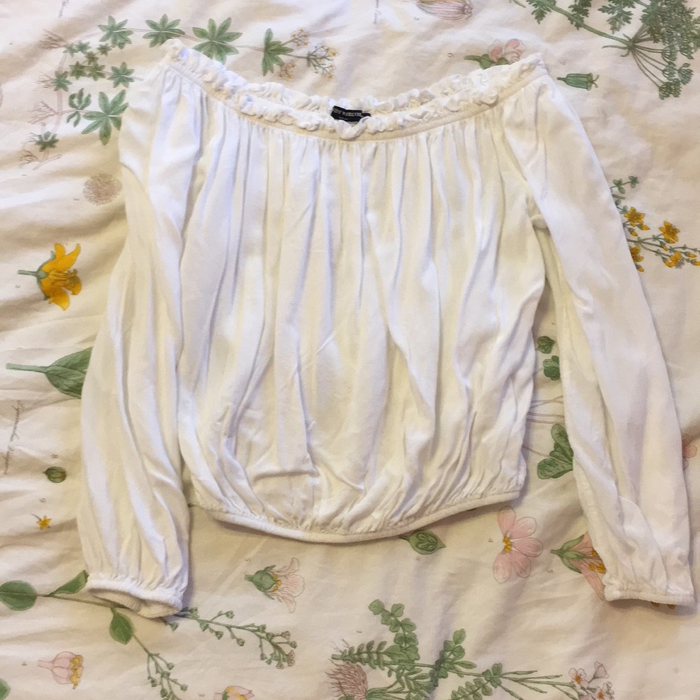 White brandy Melville off the shoulder top